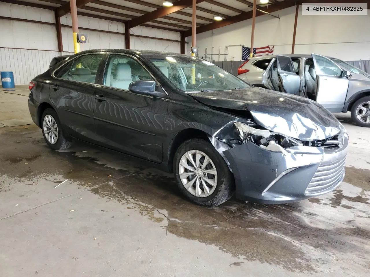 2015 Toyota Camry Le VIN: 4T4BF1FKXFR482825 Lot: 81241044