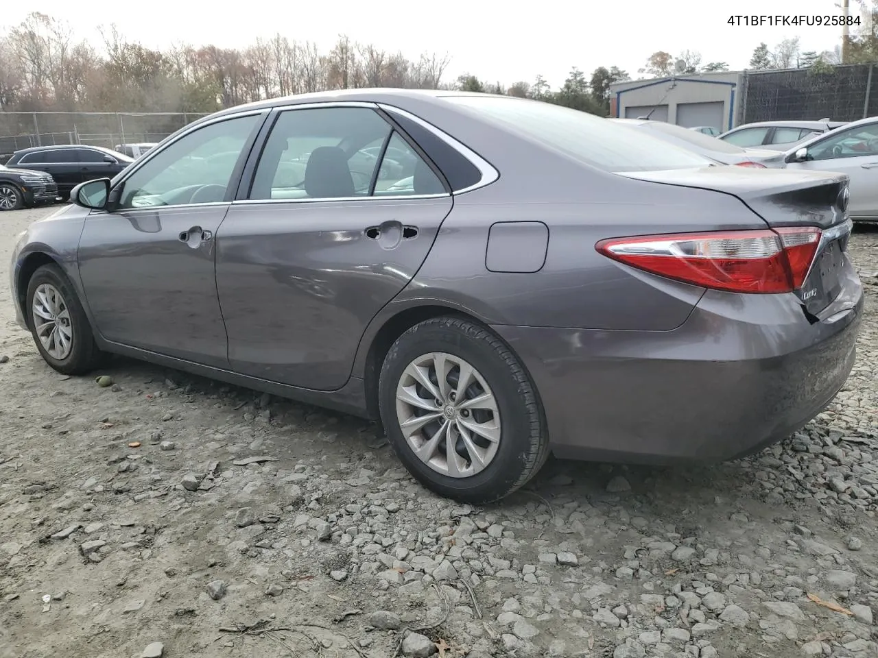 2015 Toyota Camry Le VIN: 4T1BF1FK4FU925884 Lot: 81258964