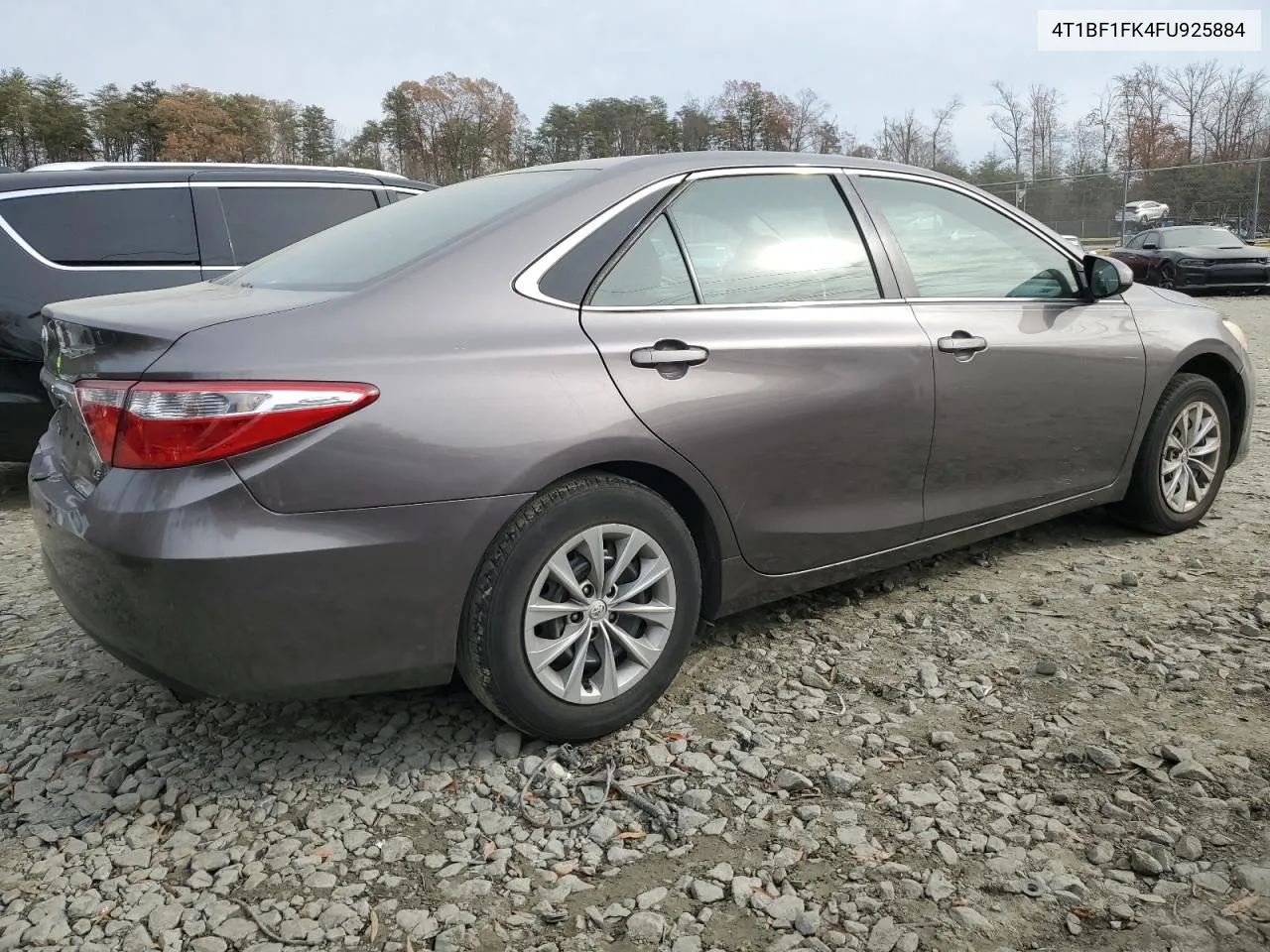 2015 Toyota Camry Le VIN: 4T1BF1FK4FU925884 Lot: 81258964