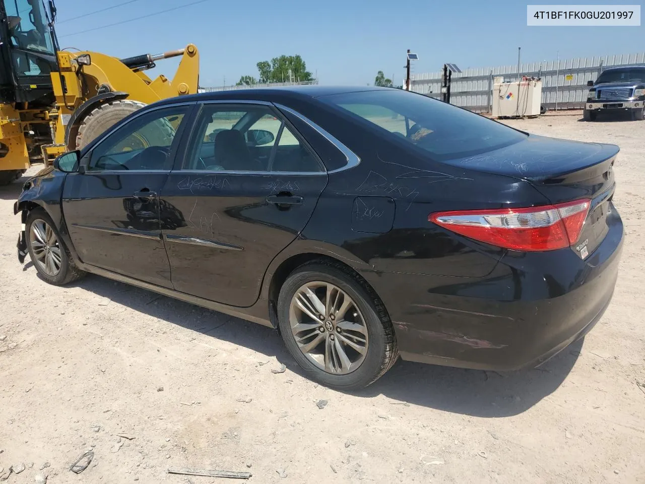 4T1BF1FK0GU201997 2016 Toyota Camry Le