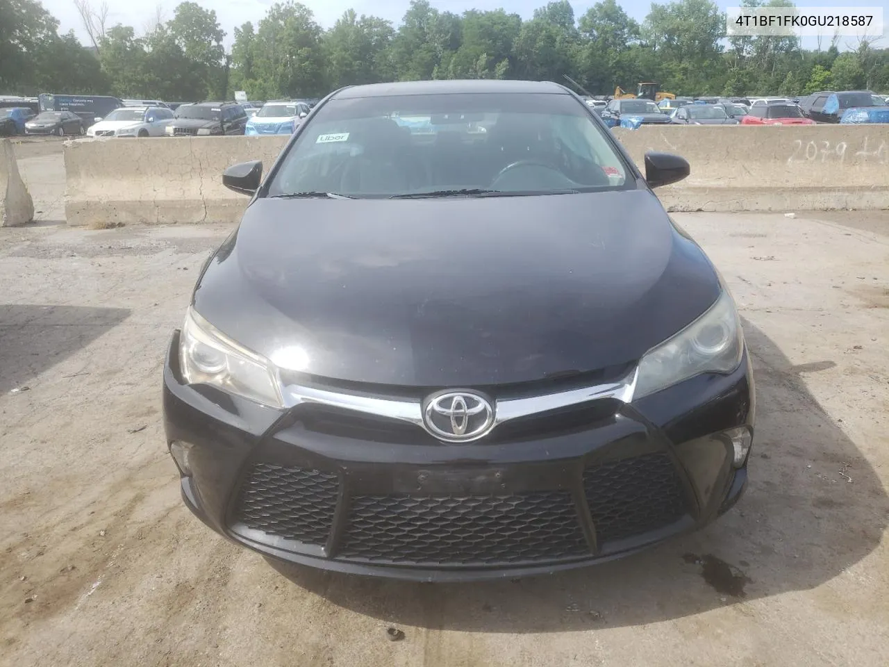 4T1BF1FK0GU218587 2016 Toyota Camry Le