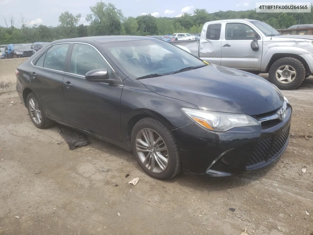 4T1BF1FK0GU264565 2016 Toyota Camry Le