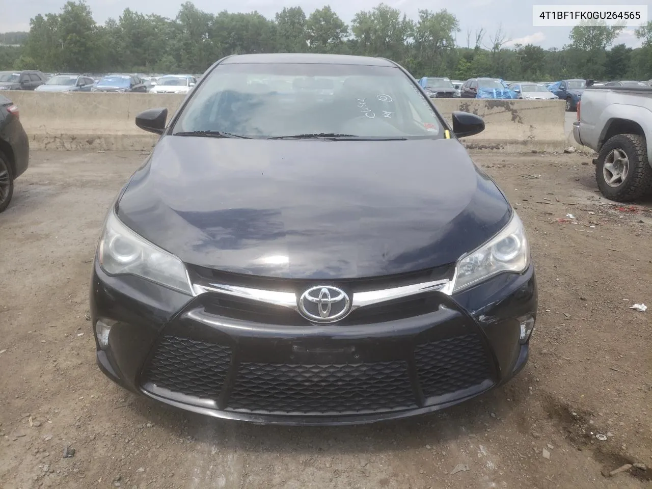 2016 Toyota Camry Le VIN: 4T1BF1FK0GU264565 Lot: 63273344