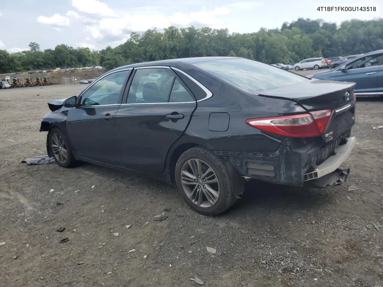 4T1BF1FK0GU143518 2016 Toyota Camry Le