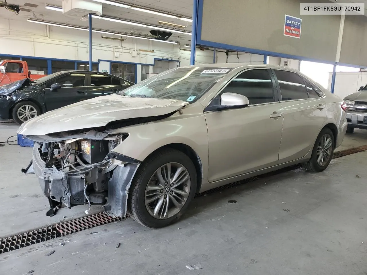 2016 Toyota Camry Le VIN: 4T1BF1FK5GU170942 Lot: 64628584