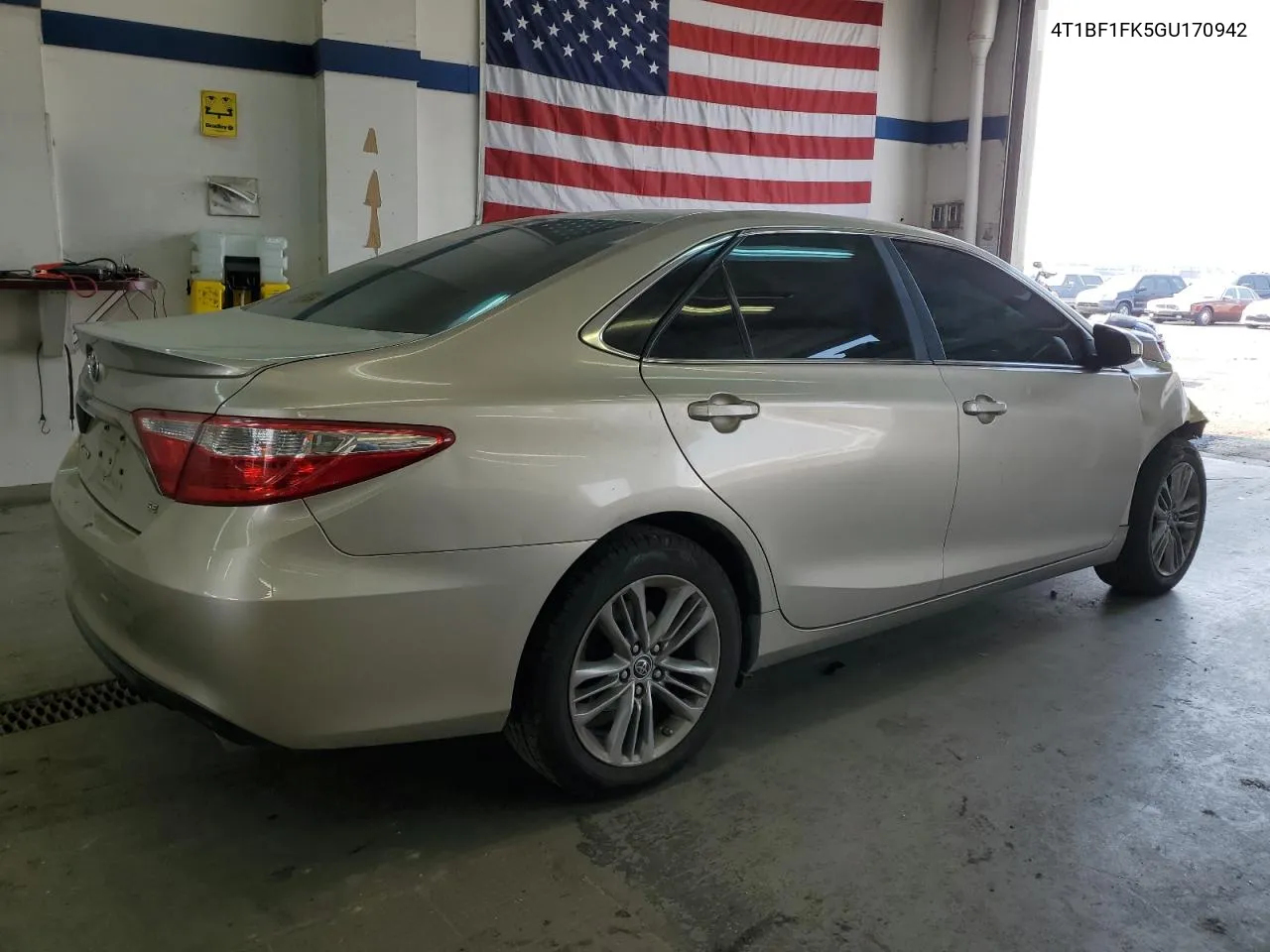 4T1BF1FK5GU170942 2016 Toyota Camry Le