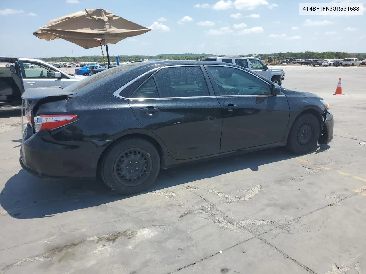 4T4BF1FK3GR531588 2016 Toyota Camry Le