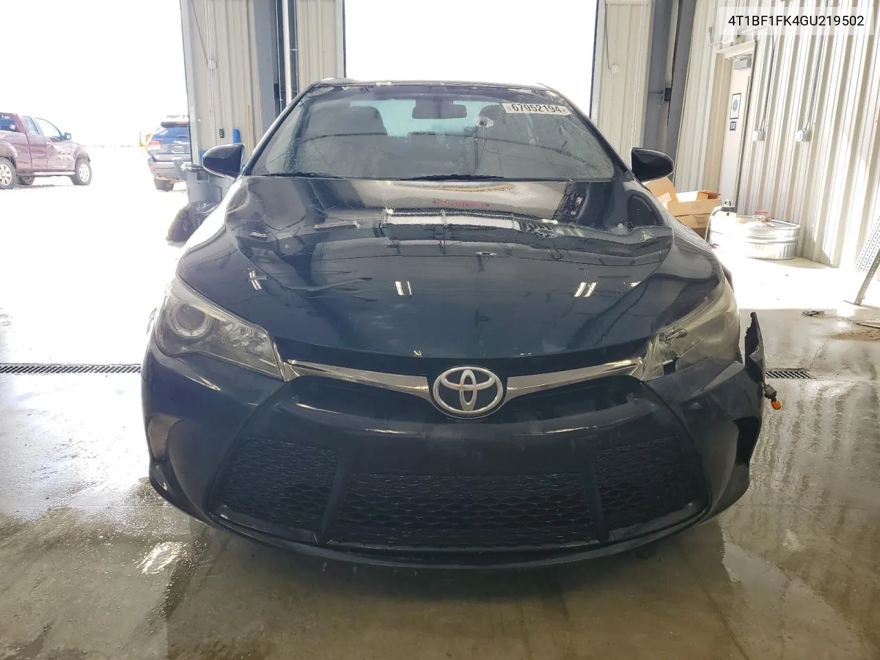 4T1BF1FK4GU219502 2016 Toyota Camry Le