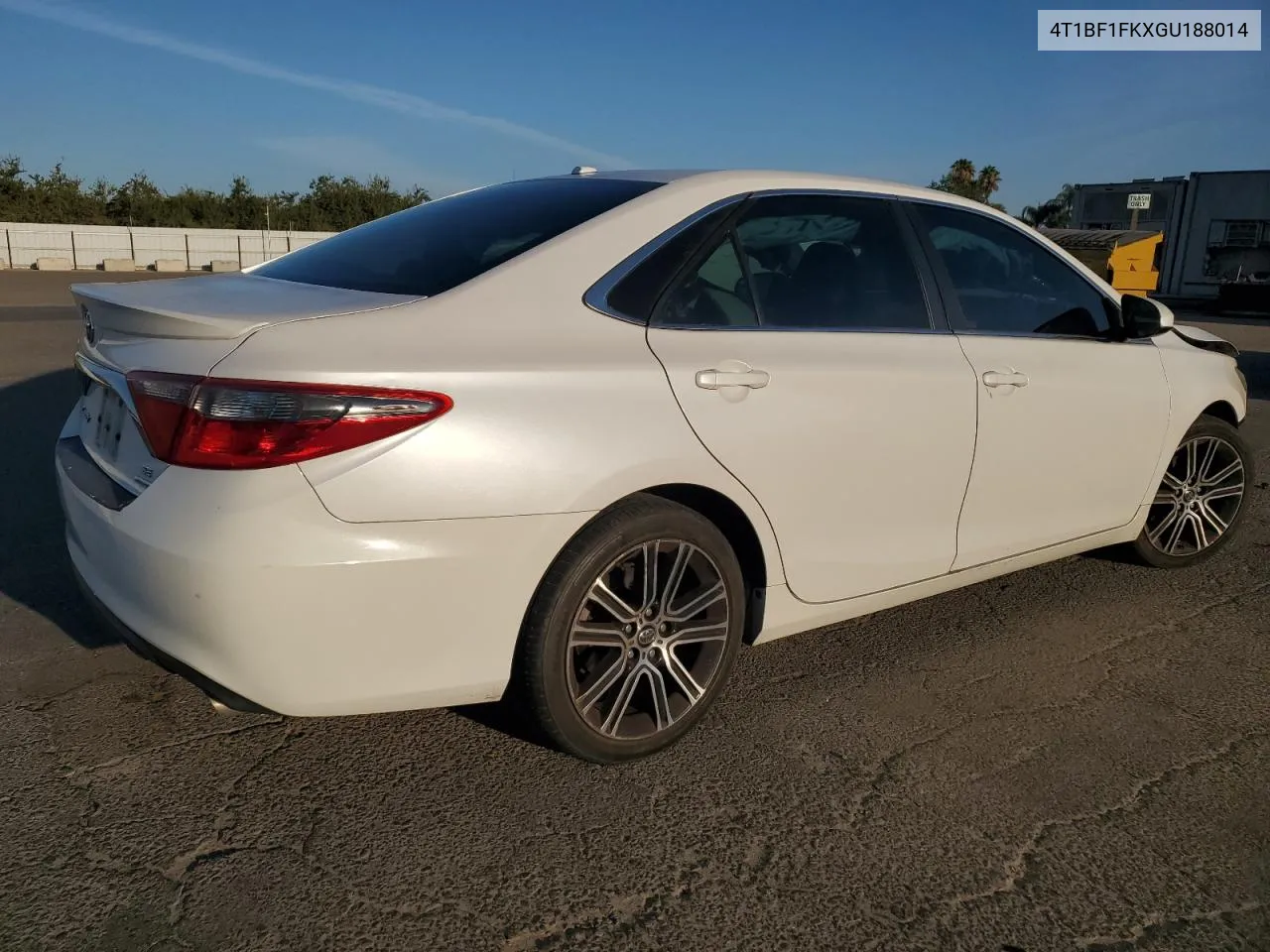 4T1BF1FKXGU188014 2016 Toyota Camry Le