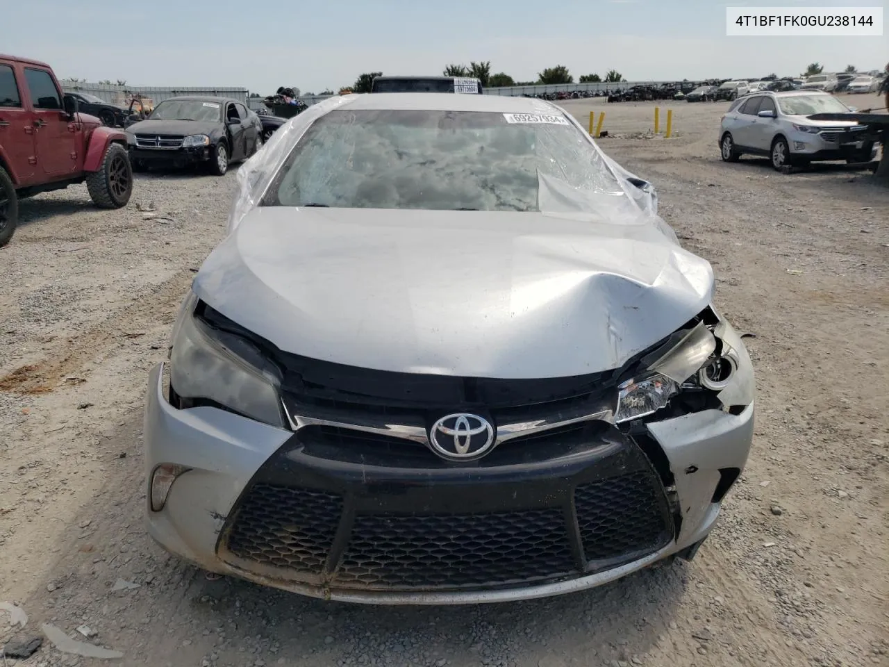 4T1BF1FK0GU238144 2016 Toyota Camry Le