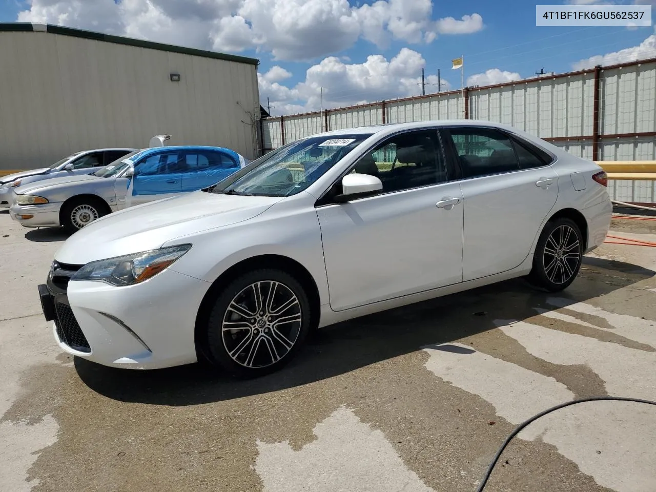 4T1BF1FK6GU562537 2016 Toyota Camry Le