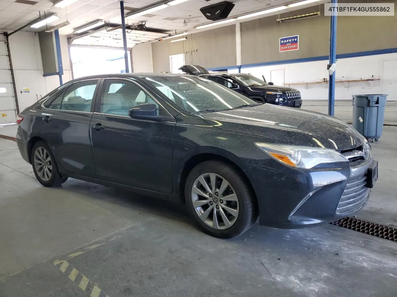 2016 Toyota Camry Le VIN: 4T1BF1FK4GU555862 Lot: 69706944