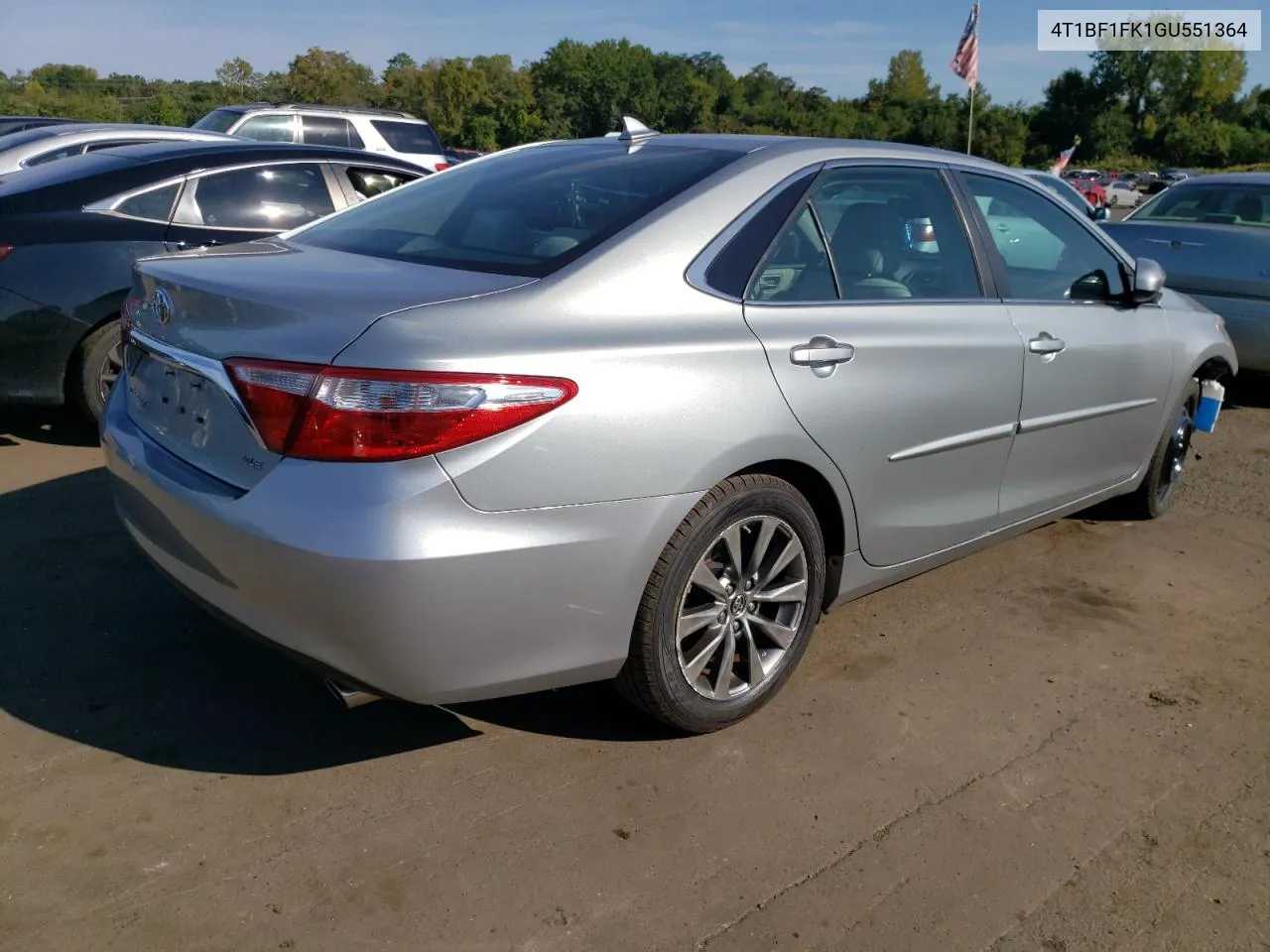 4T1BF1FK1GU551364 2016 Toyota Camry Le