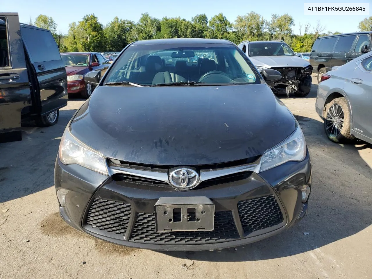 2016 Toyota Camry Le VIN: 4T1BF1FK5GU266845 Lot: 70537514