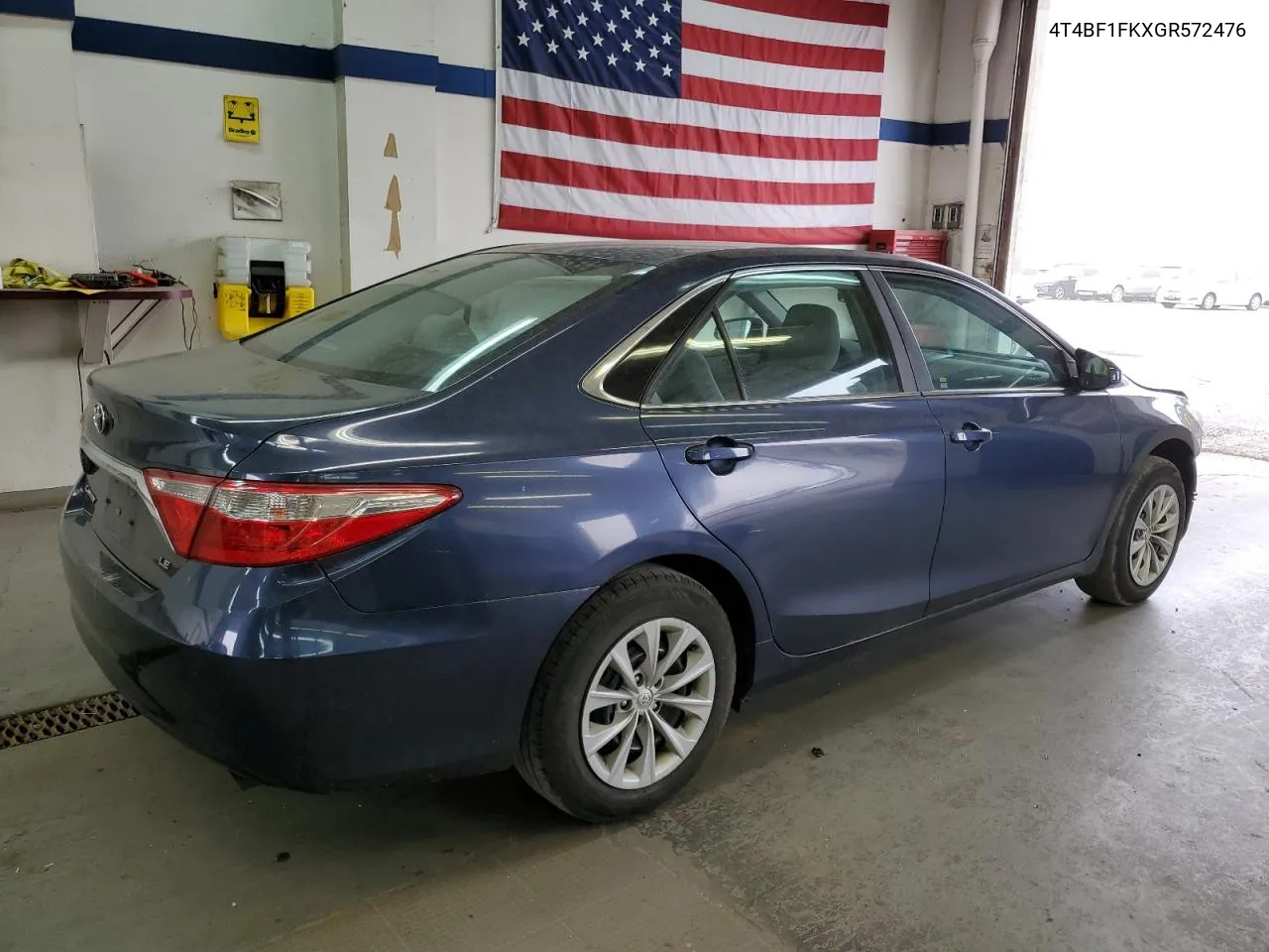 2016 Toyota Camry Le VIN: 4T4BF1FKXGR572476 Lot: 71239064