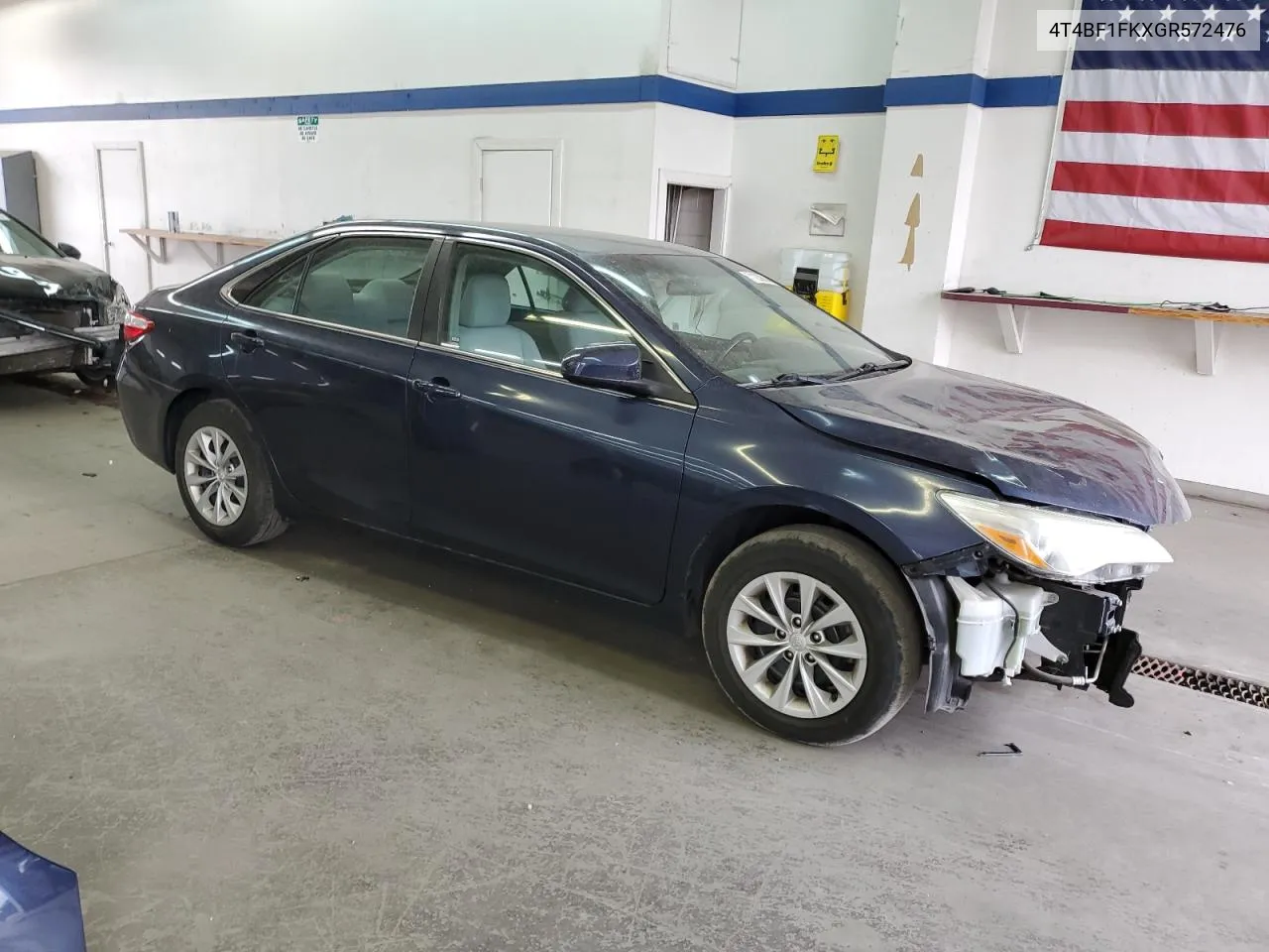 4T4BF1FKXGR572476 2016 Toyota Camry Le