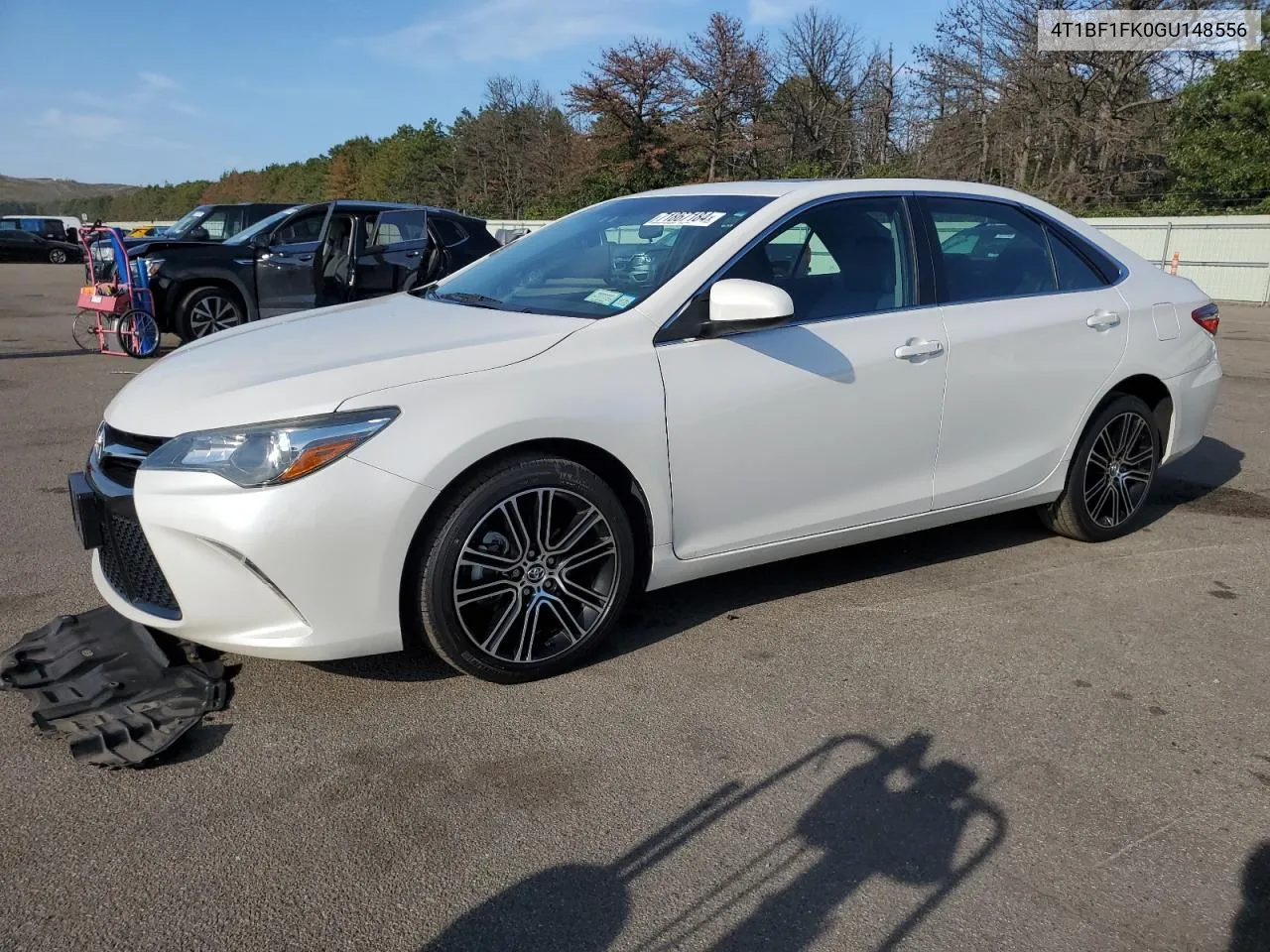 4T1BF1FK0GU148556 2016 Toyota Camry Le