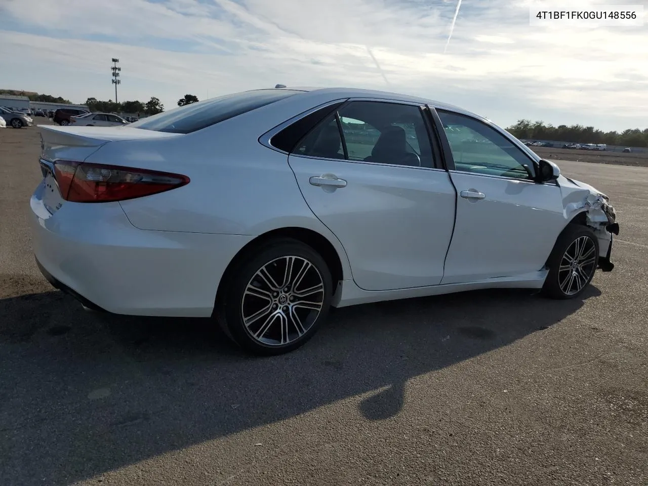 4T1BF1FK0GU148556 2016 Toyota Camry Le