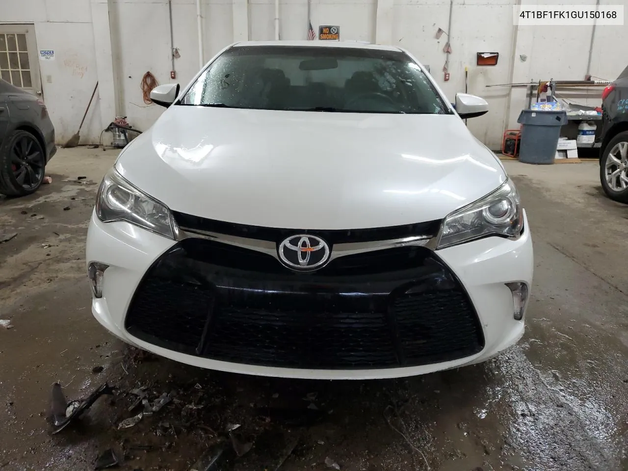 4T1BF1FK1GU150168 2016 Toyota Camry Le