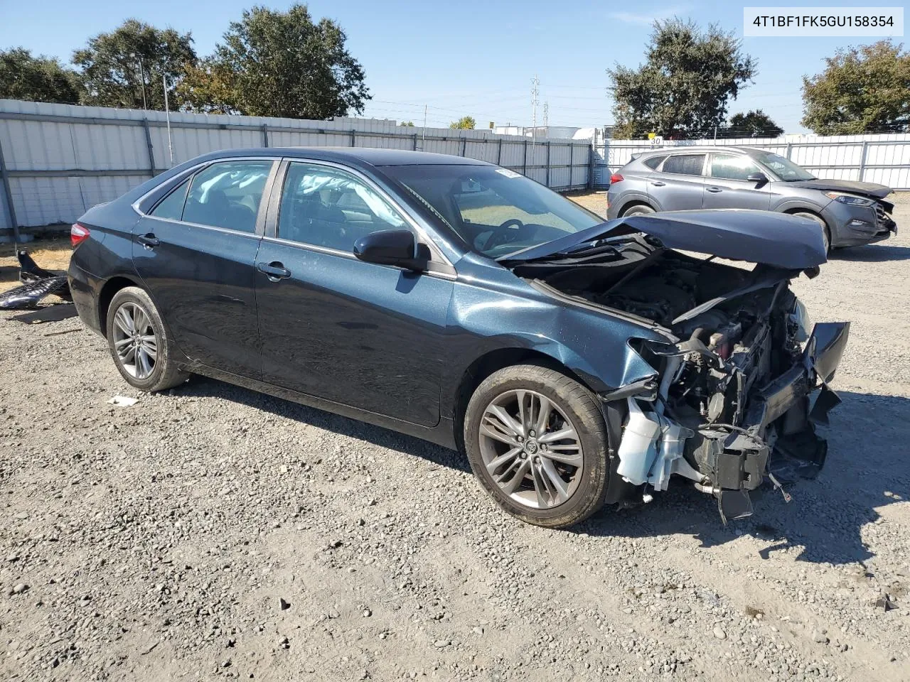 2016 Toyota Camry Le VIN: 4T1BF1FK5GU158354 Lot: 72745934