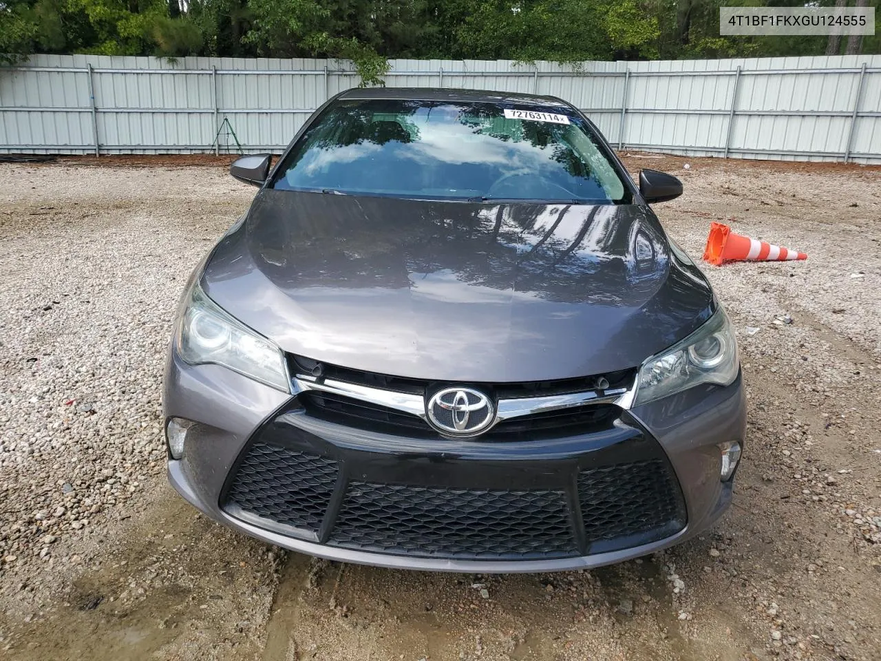 4T1BF1FKXGU124555 2016 Toyota Camry Le