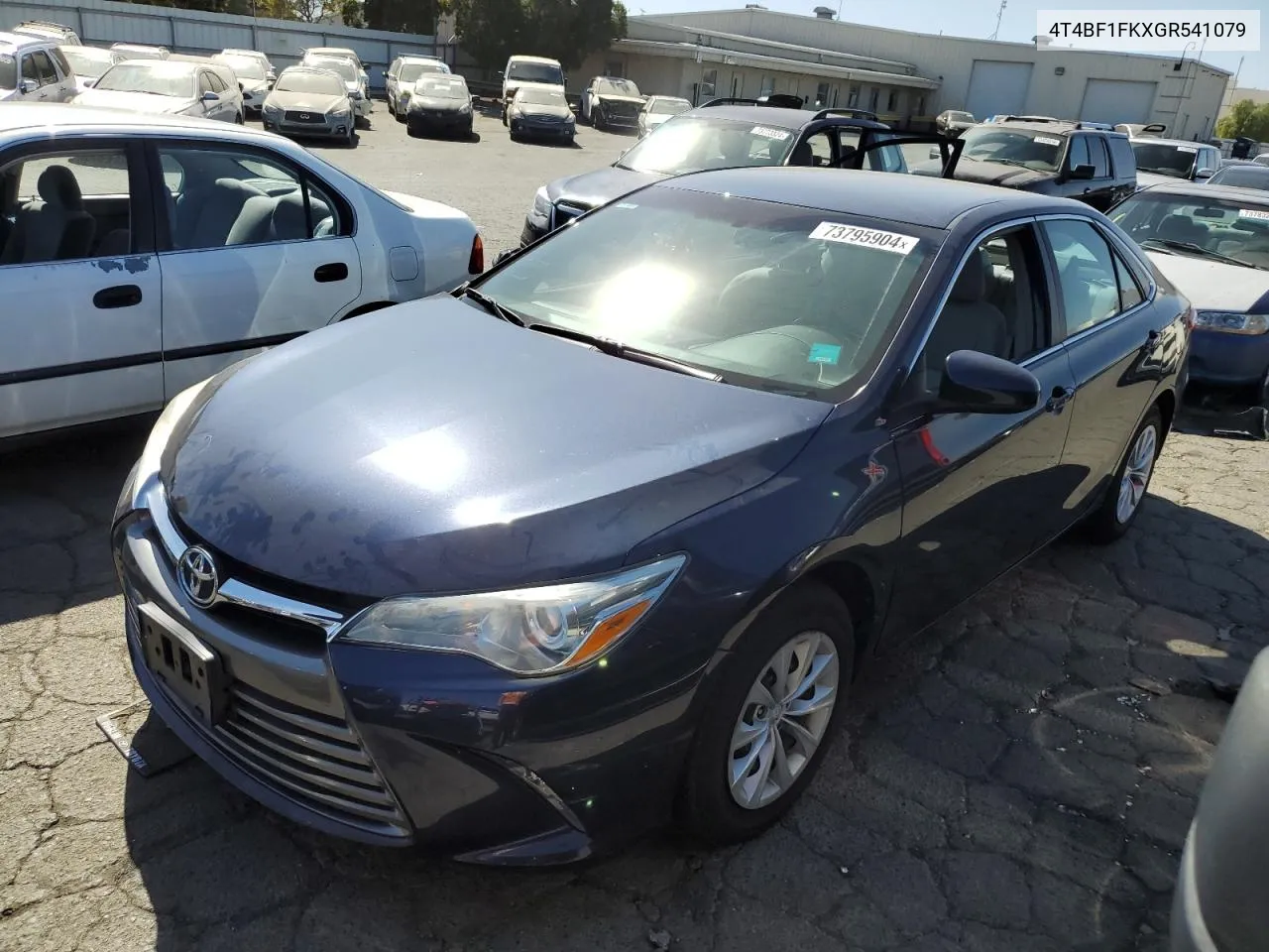 2016 Toyota Camry Le VIN: 4T4BF1FKXGR541079 Lot: 73795904