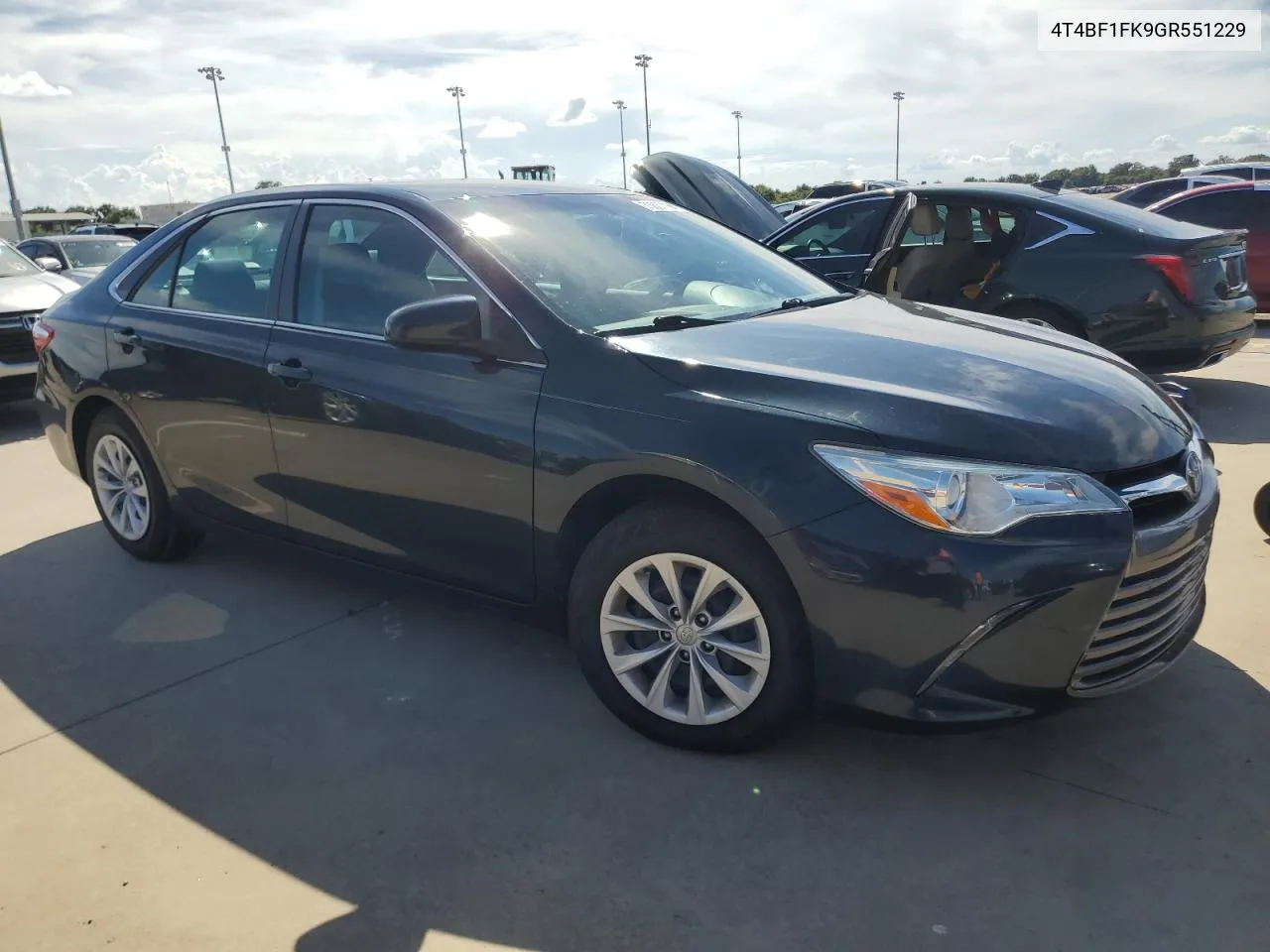 4T4BF1FK9GR551229 2016 Toyota Camry Le