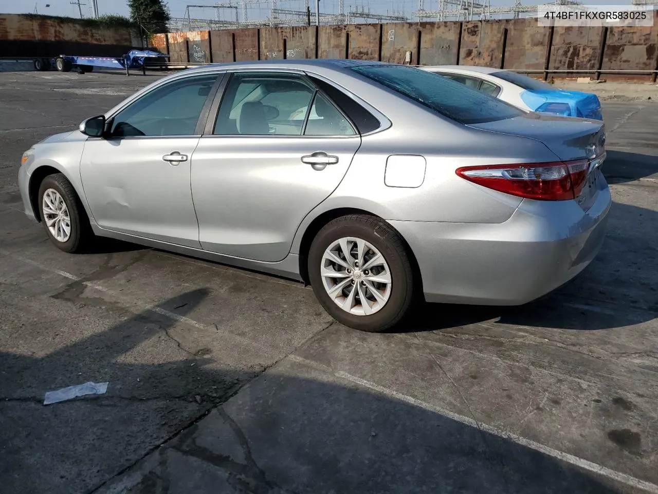 2016 Toyota Camry Le VIN: 4T4BF1FKXGR583025 Lot: 73891344