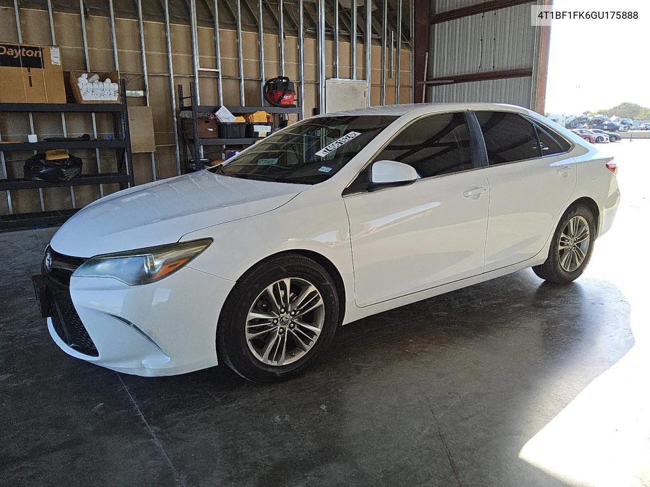 4T1BF1FK6GU175888 2016 Toyota Camry Le