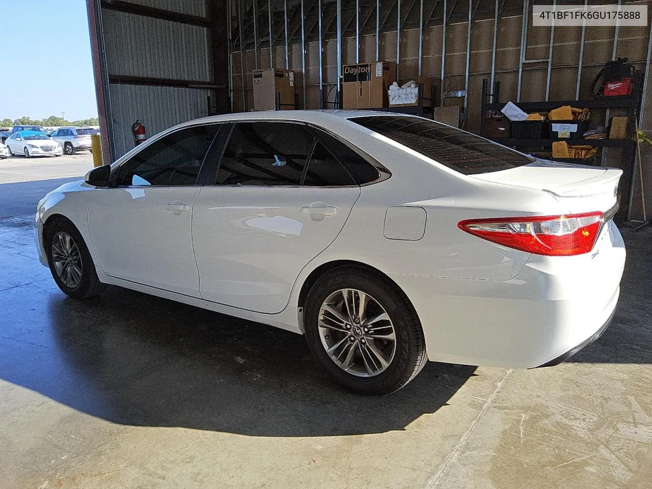 2016 Toyota Camry Le VIN: 4T1BF1FK6GU175888 Lot: 74661624