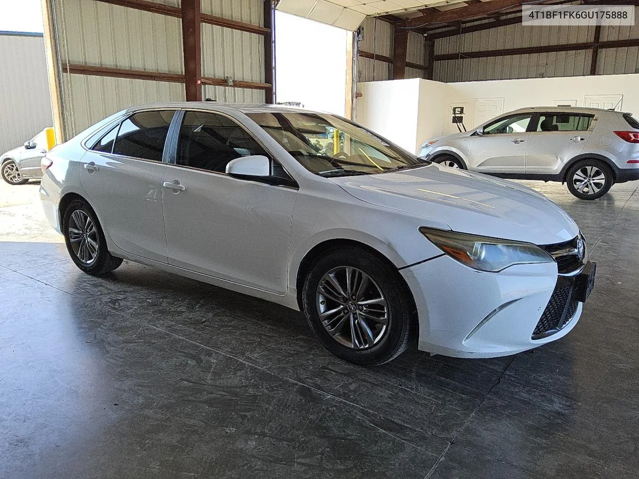 2016 Toyota Camry Le VIN: 4T1BF1FK6GU175888 Lot: 74661624