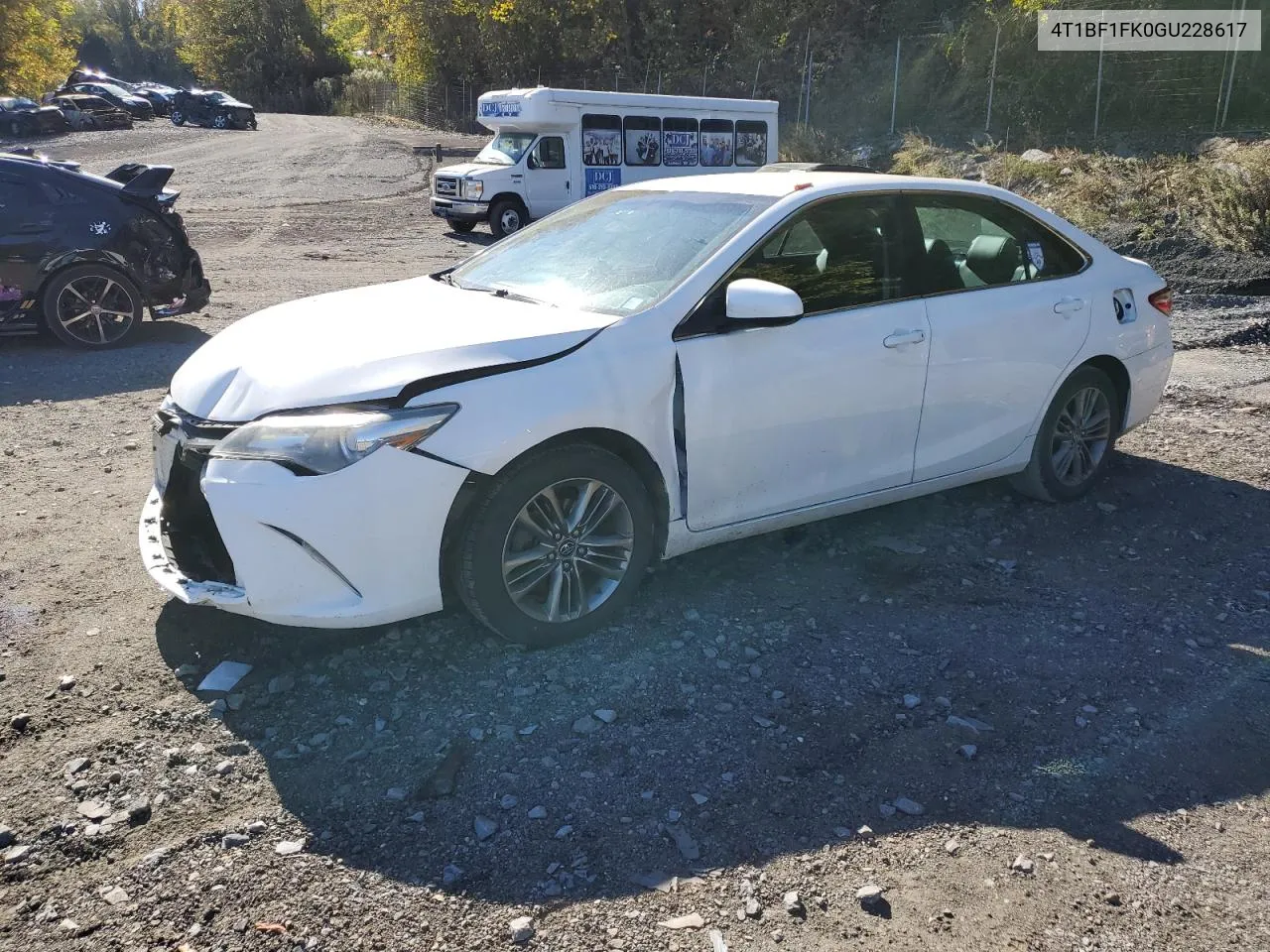 2016 Toyota Camry Le VIN: 4T1BF1FK0GU228617 Lot: 76407104