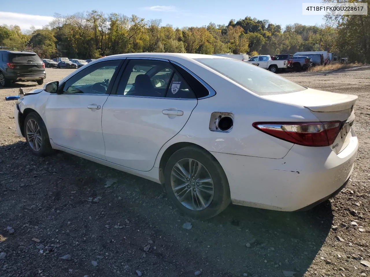 2016 Toyota Camry Le VIN: 4T1BF1FK0GU228617 Lot: 76407104