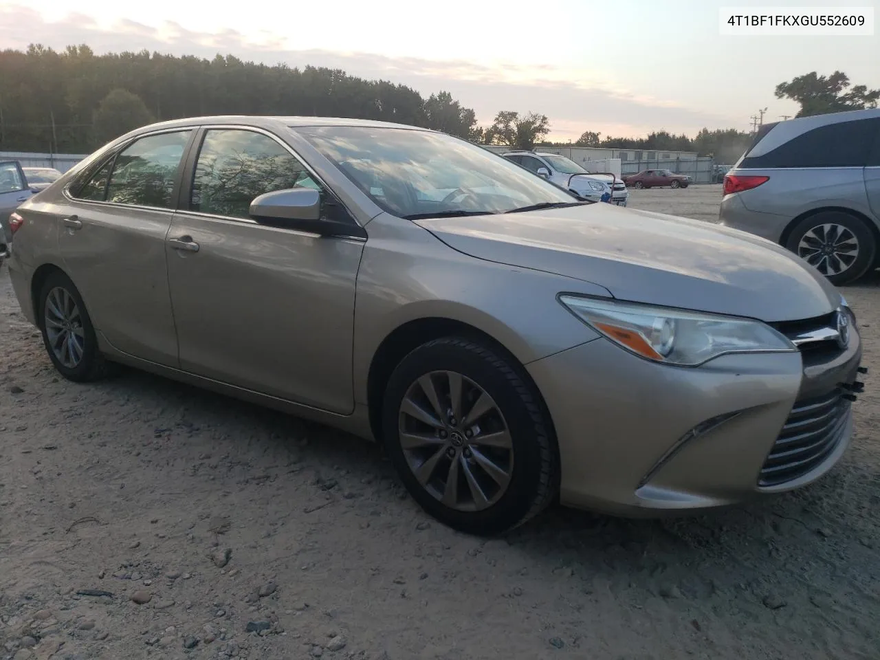 2016 Toyota Camry Le VIN: 4T1BF1FKXGU552609 Lot: 77324264