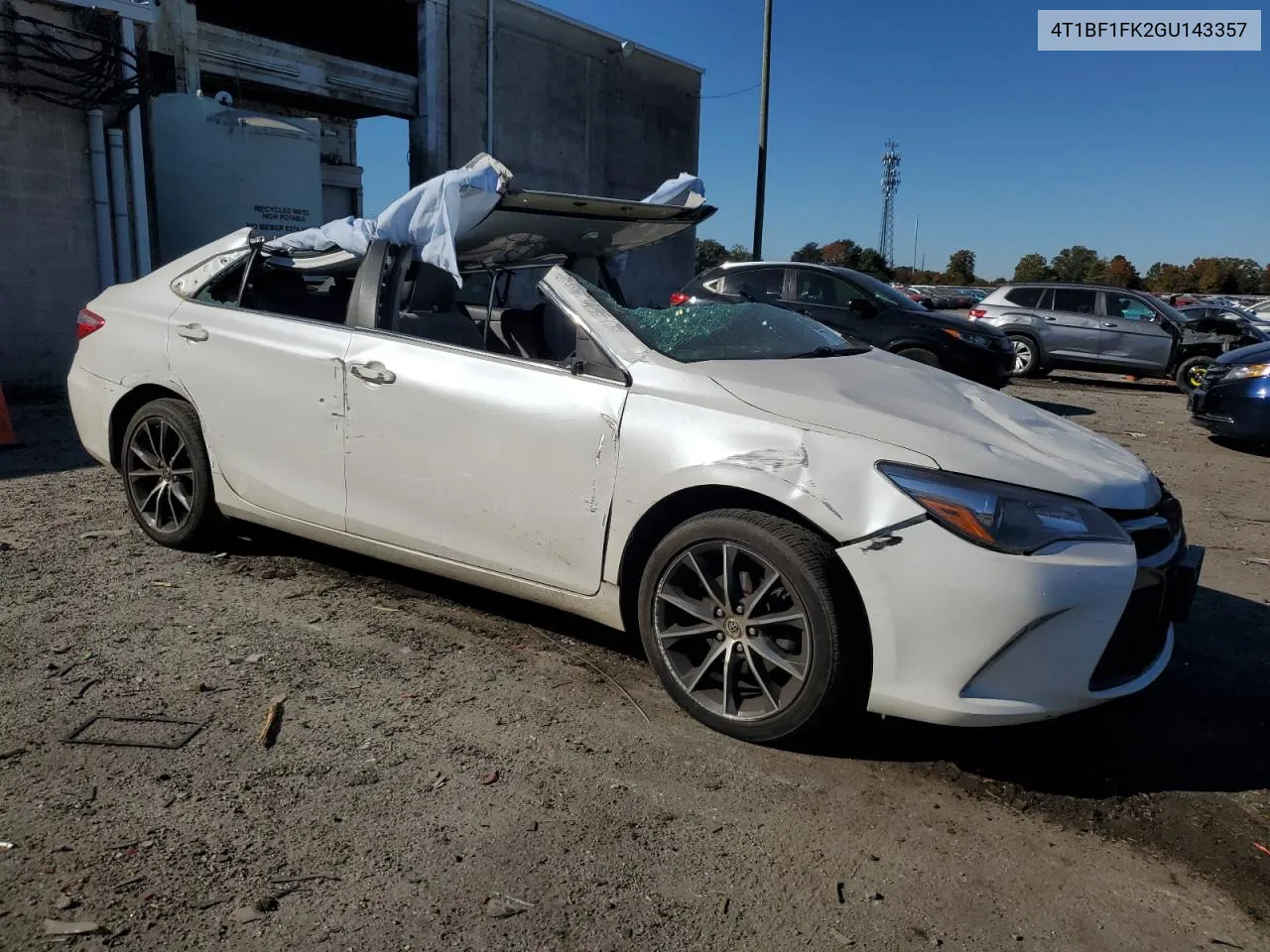 2016 Toyota Camry Le VIN: 4T1BF1FK2GU143357 Lot: 77611844