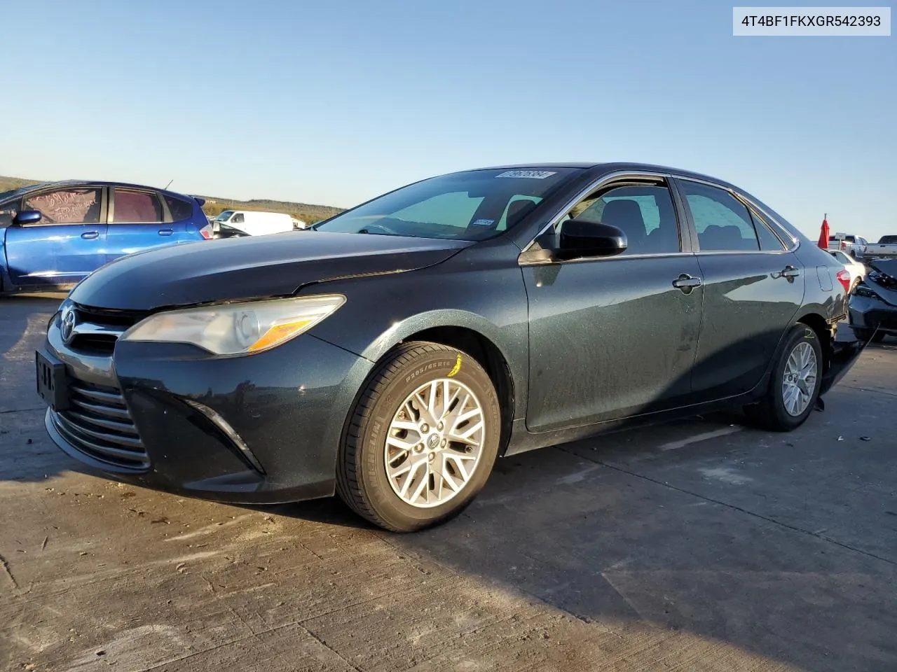 4T4BF1FKXGR542393 2016 Toyota Camry Le