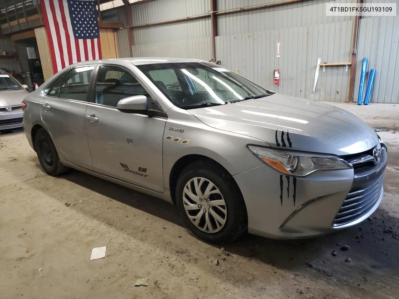 2016 Toyota Camry Hybrid VIN: 4T1BD1FK5GU193109 Lot: 80741774