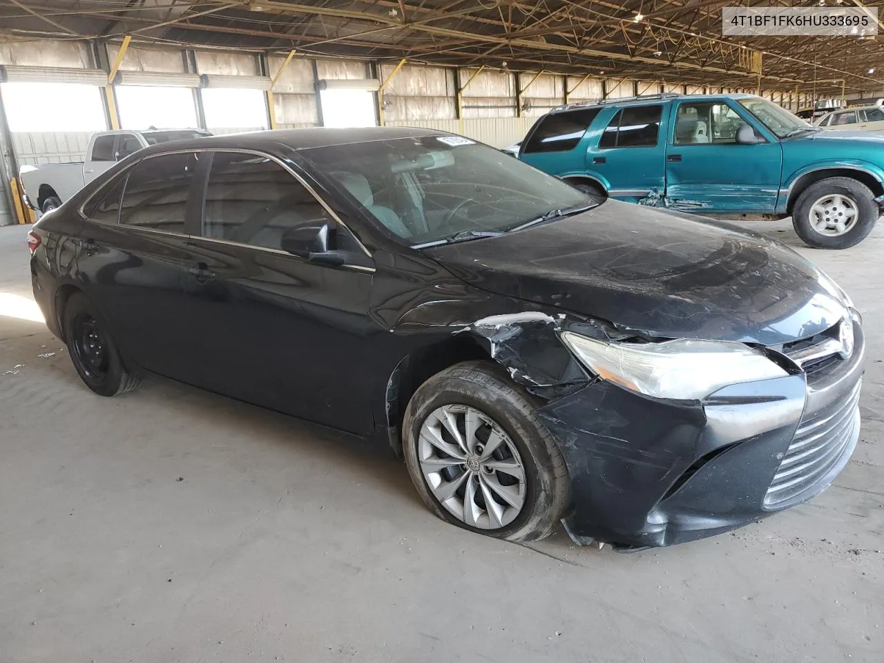 4T1BF1FK6HU333695 2017 Toyota Camry Le