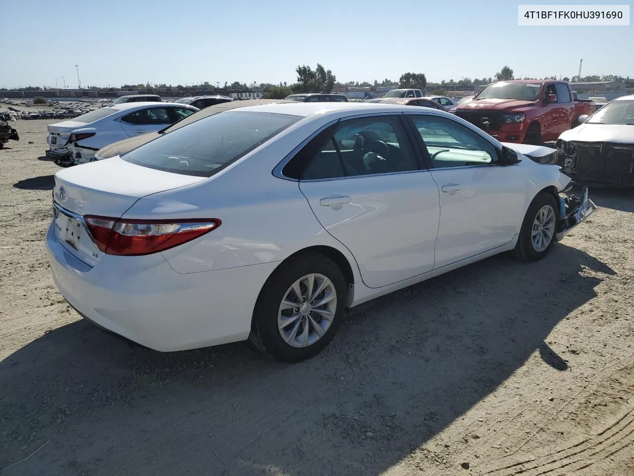 4T1BF1FK0HU391690 2017 Toyota Camry Le