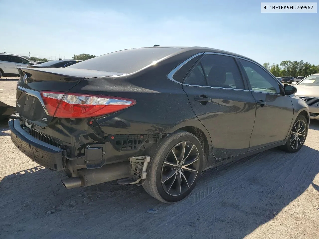 4T1BF1FK9HU769957 2017 Toyota Camry Le