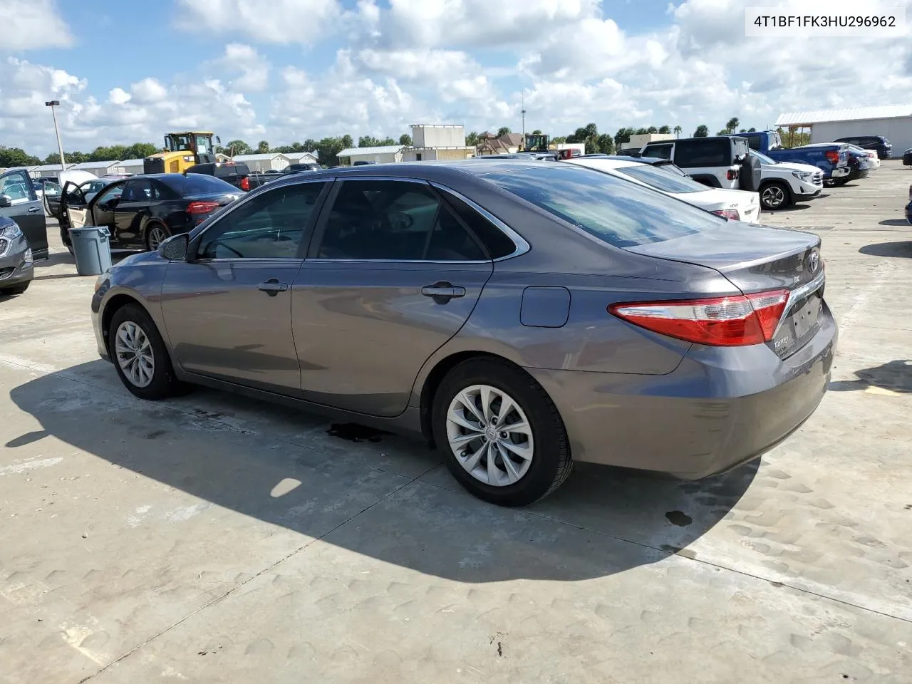 2017 Toyota Camry Le VIN: 4T1BF1FK3HU296962 Lot: 73842634