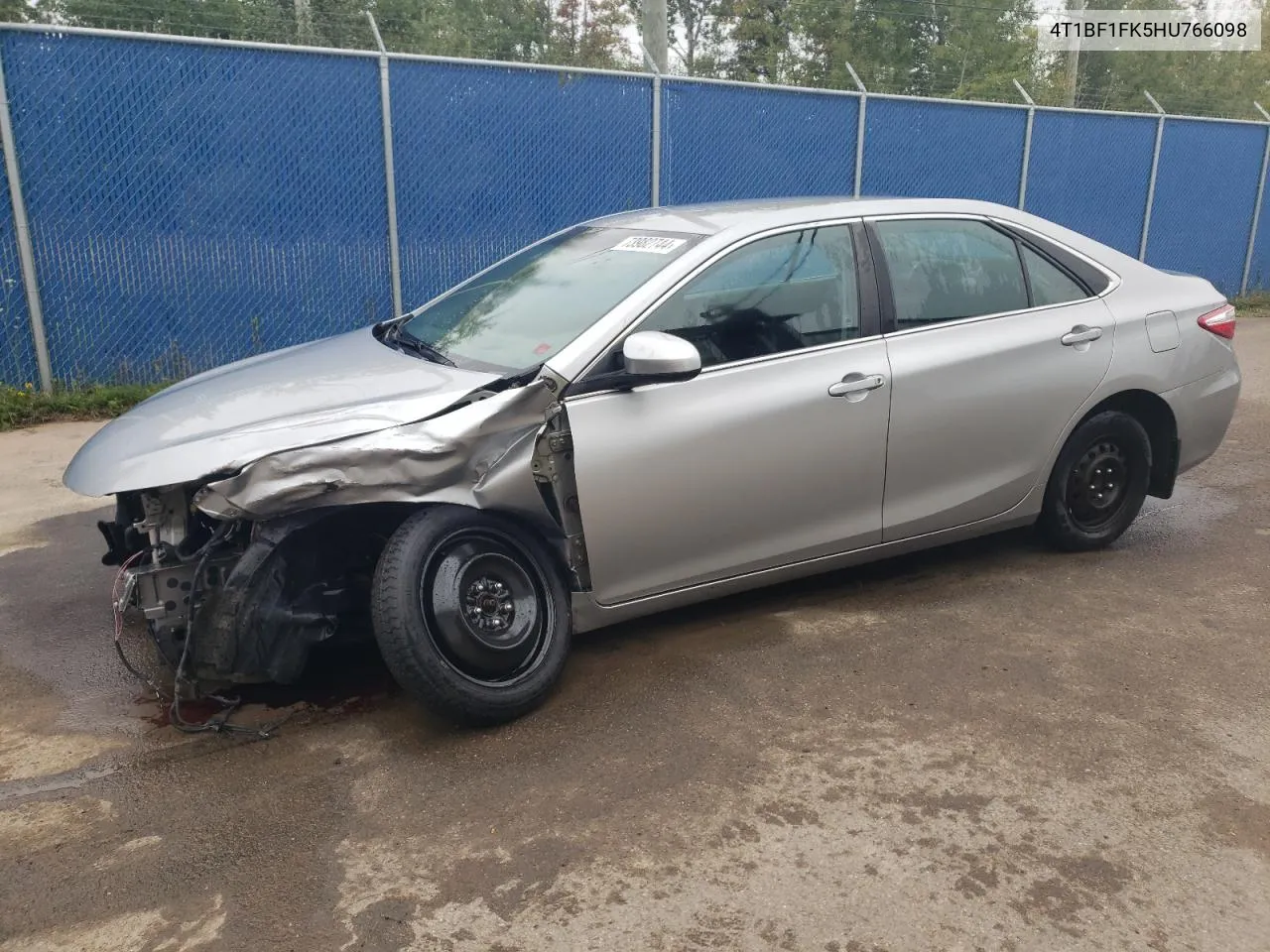 4T1BF1FK5HU766098 2017 Toyota Camry Le