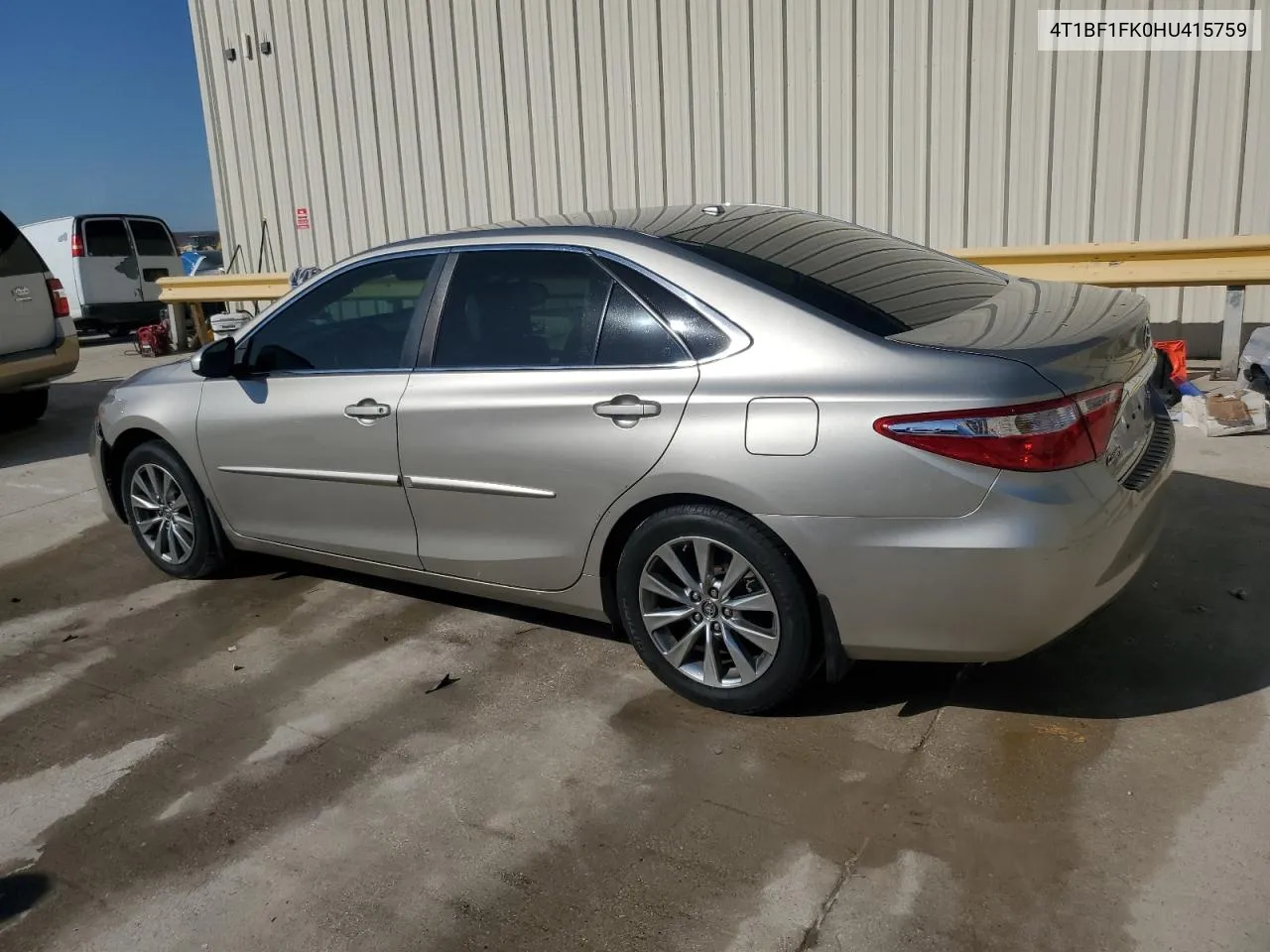 4T1BF1FK0HU415759 2017 Toyota Camry Le