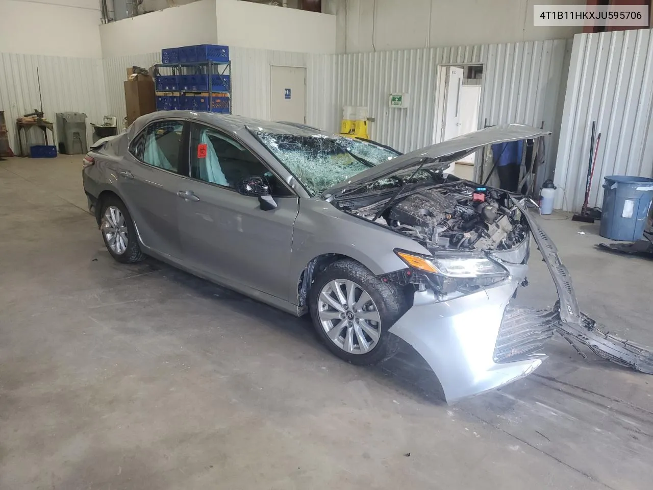 2018 Toyota Camry L VIN: 4T1B11HKXJU595706 Lot: 70232184