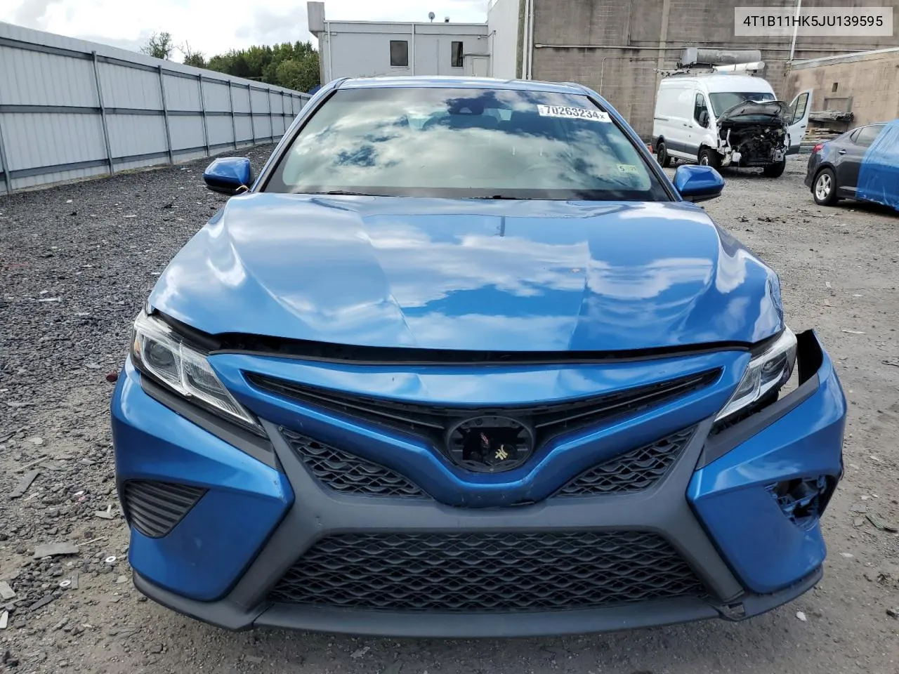 4T1B11HK5JU139595 2018 Toyota Camry L