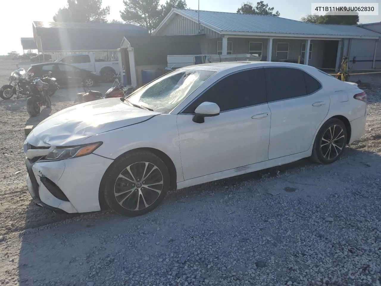 2018 Toyota Camry L VIN: 4T1B11HK9JU062830 Lot: 70627354