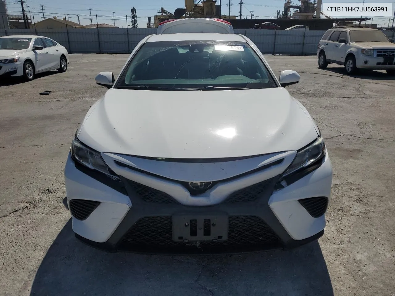 2018 Toyota Camry L VIN: 4T1B11HK7JU563991 Lot: 72727684