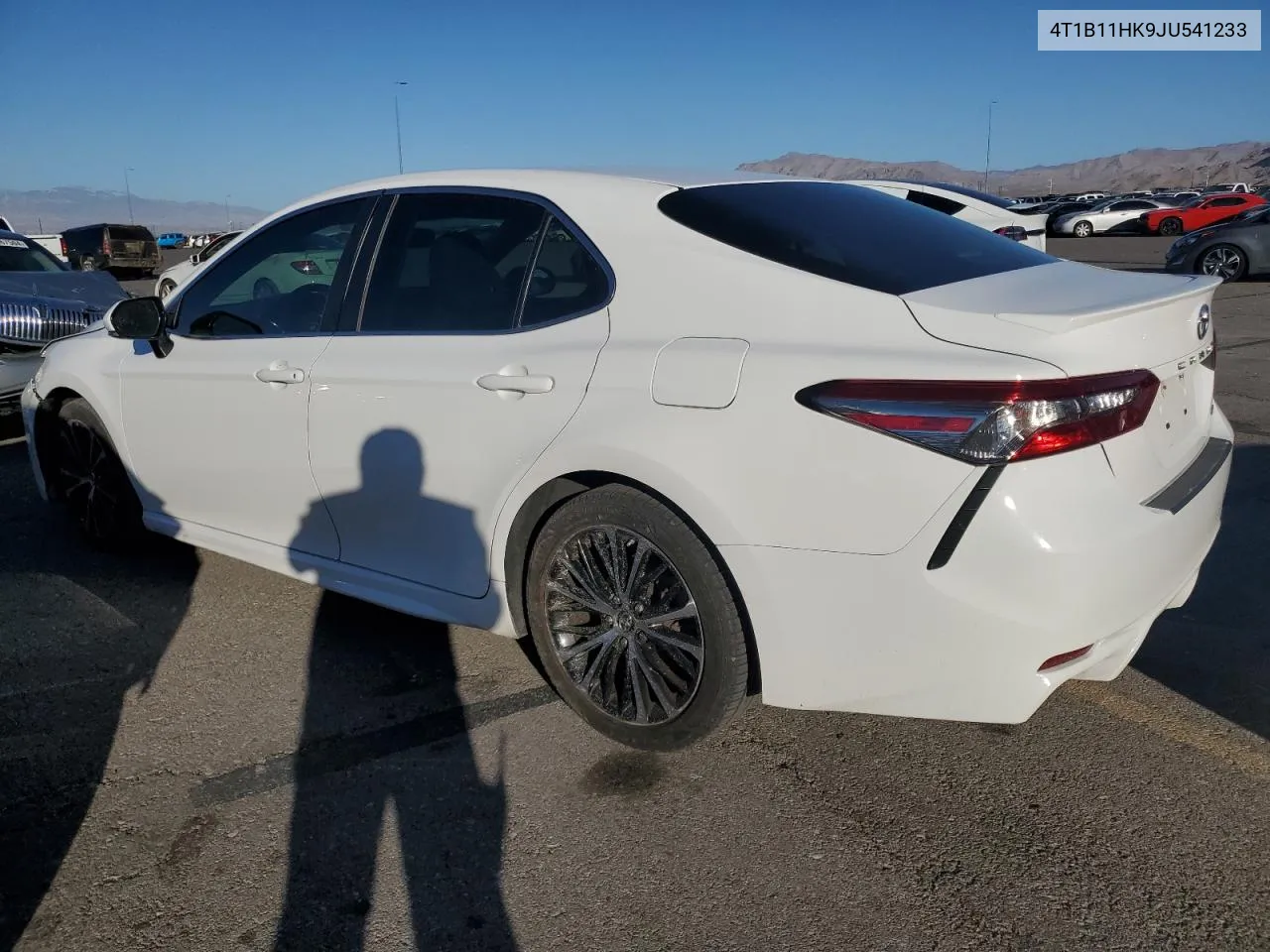 2018 Toyota Camry L VIN: 4T1B11HK9JU541233 Lot: 72803174