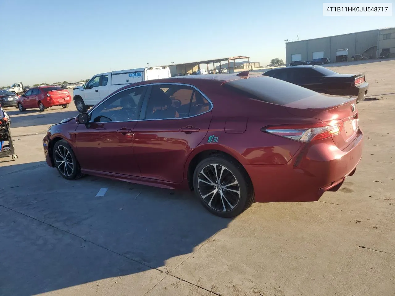 4T1B11HK0JU548717 2018 Toyota Camry L