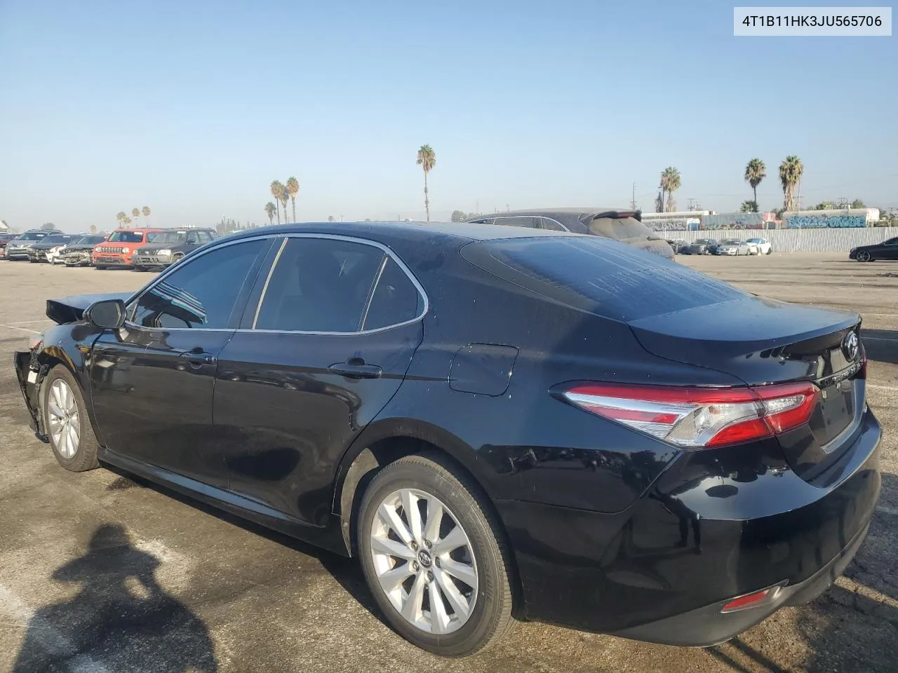 2018 Toyota Camry L VIN: 4T1B11HK3JU565706 Lot: 73553754